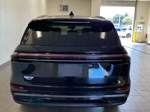 2024 Lincoln Nautilus Black Label