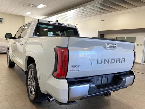 2023 Toyota Tundra Hybrid Capstone