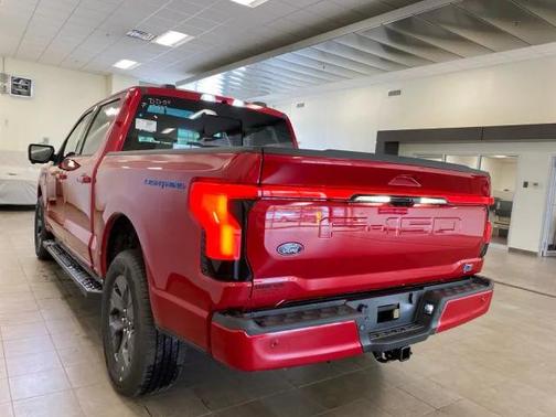 2025 Ford F-150 Lightning LARIAT