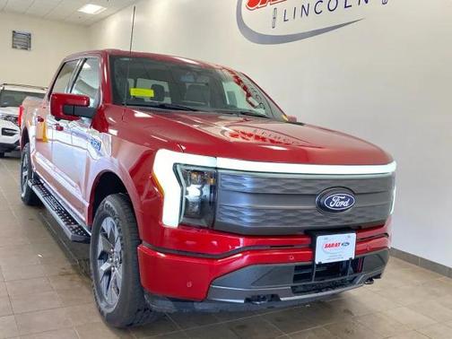 2025 Ford F-150 Lightning LARIAT