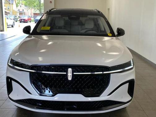 2025 Lincoln Nautilus Black Label