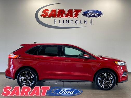 Rapid Red Metallic Tinted Clearcoat 2022 Ford Edge ST