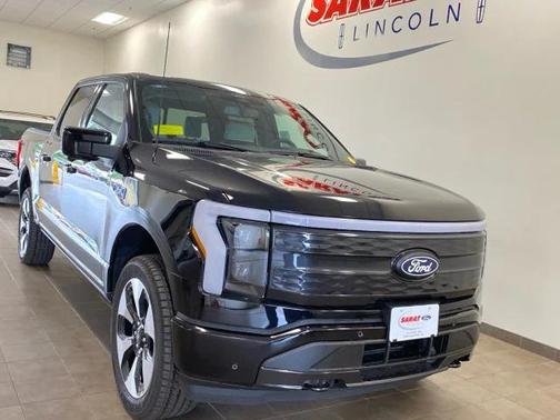 2025 Ford F-150 Lightning Platinum