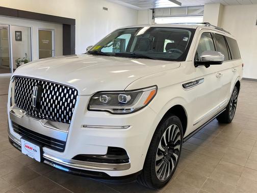 2022 Lincoln Navigator Black Label
