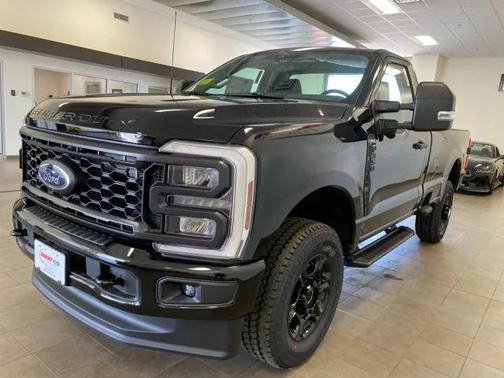 2025 Ford F-350 XLT