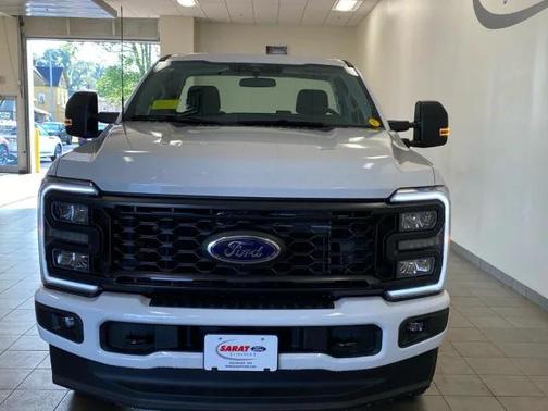 2025 Ford F-350 XLT