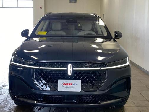 2024 Lincoln Nautilus Black Label