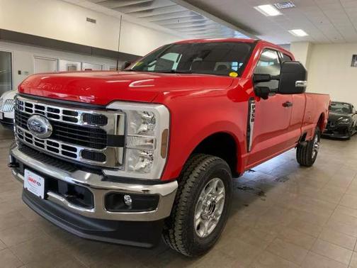 2025 Ford F-350 XLT
