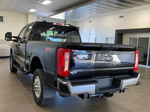 2026 Ford F-350 XLT