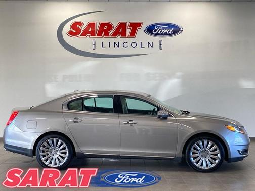 Luxe 2015 Lincoln MKS Base