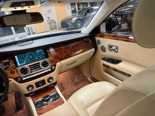 2014 Rolls-Royce Ghost Sedan