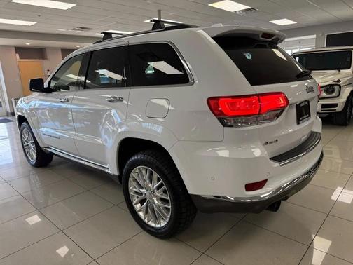 2017 Jeep Grand Cherokee Summit