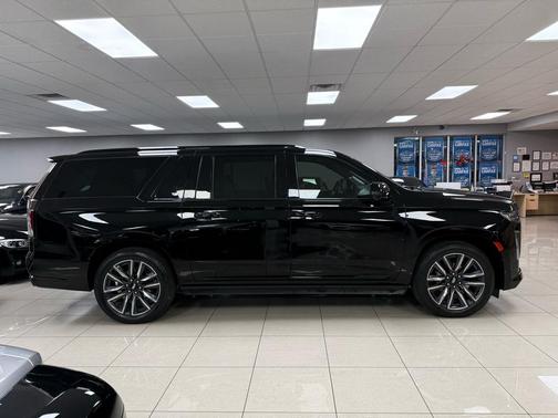 2021 Cadillac Escalade ESV Sport Platinum