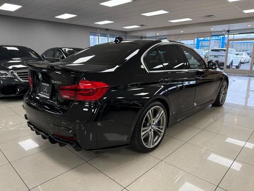 2016 BMW 340 340i Sedan
