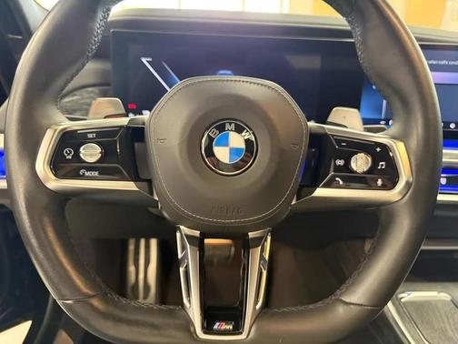 Black 2024 BMW 740 740i
