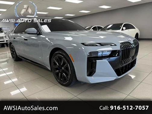 2023 BMW 740 i