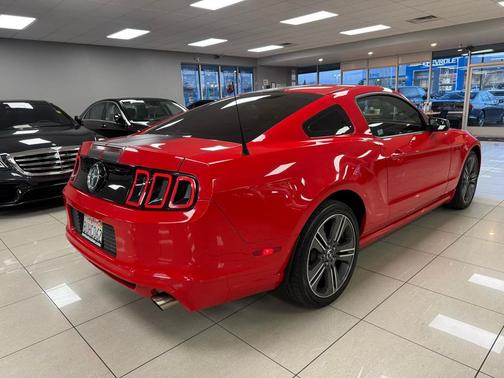 2014 Ford Mustang V6 Premium