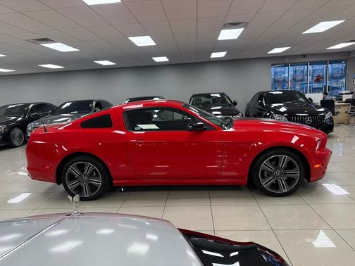 2014 Ford Mustang V6 Premium