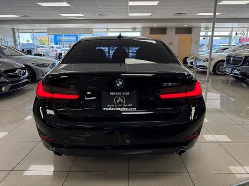 2019 BMW 330 330i