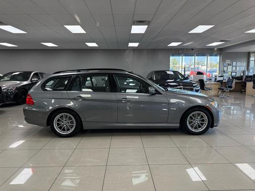 2010 BMW 328 328i