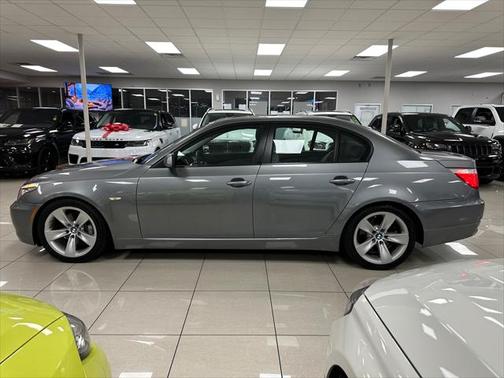 2008 BMW 528 528i