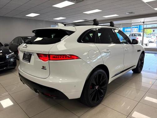 2017 Jaguar F-PACE S