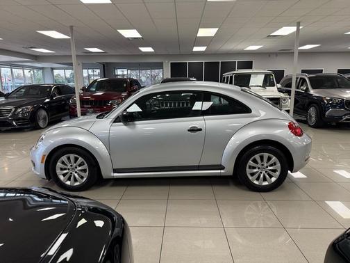 2014 Volkswagen Beetle Auto 1.8T Entry