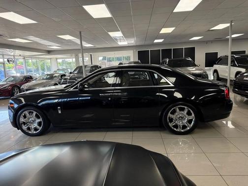 2013 Rolls-Royce Ghost Sedan