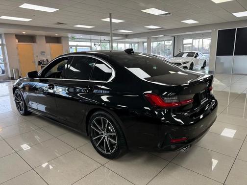 2019 BMW 330 330i