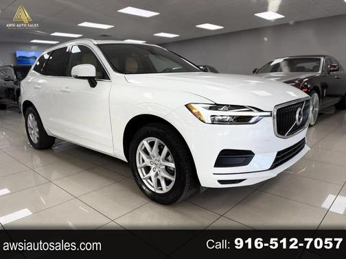 White 2020 Volvo XC60 T5 Momentum