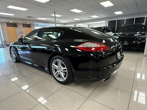 2011 Porsche Panamera 4