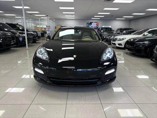 2011 Porsche Panamera 4