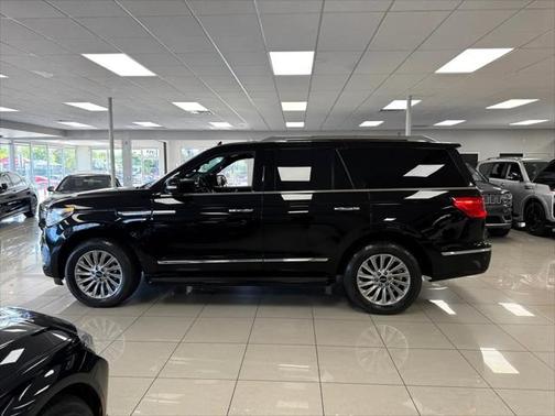 2019 Lincoln Navigator Standard