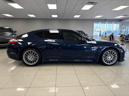 2012 Porsche Panamera Platinum