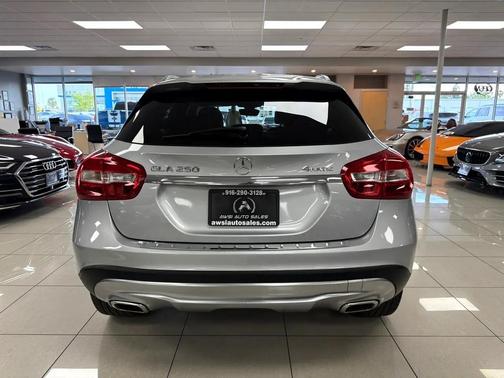 2015 Mercedes-Benz GLA-Class 4MATIC