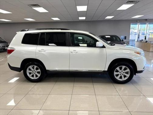 2013 Toyota Highlander SE