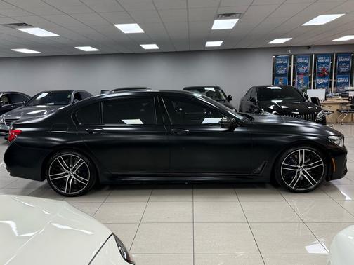 2017 BMW 750 I