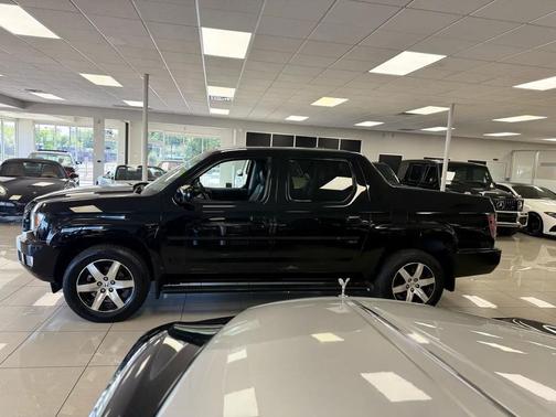 Crystal Black Pearl 2014 Honda Ridgeline SE