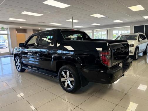 Crystal Black Pearl 2014 Honda Ridgeline SE