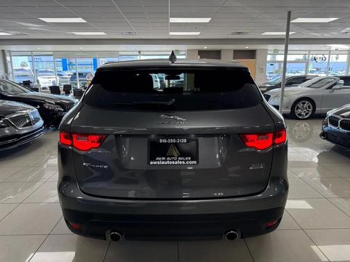 2017 Jaguar F-PACE 35t Prestige