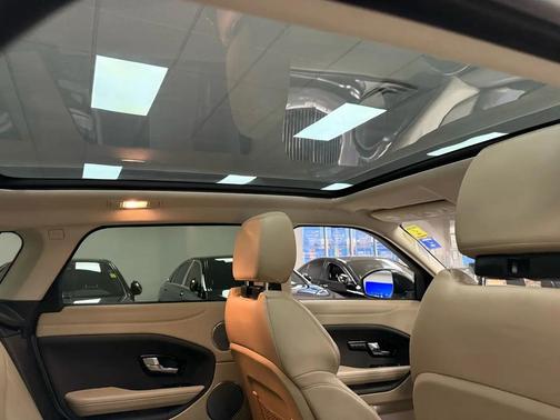 2019 Land Rover Range Rover Evoque SE