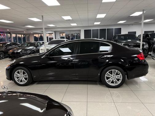 2013 INFINITI G37x Base