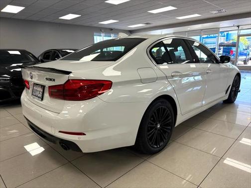 2019 BMW 530 530i