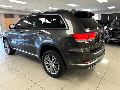 2018 Jeep Grand Cherokee Summit
