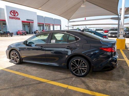 2025 Toyota Camry XLE