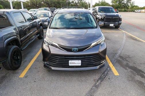 2021 Toyota Sienna XLE