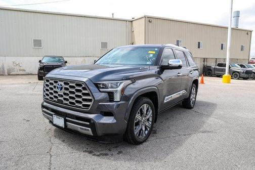2024 Toyota Sequoia Capstone