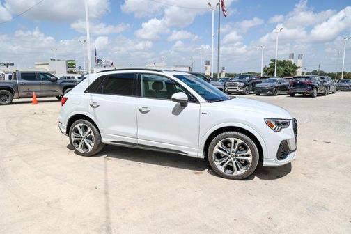 2022 Audi Q3 45 S line Premium Plus