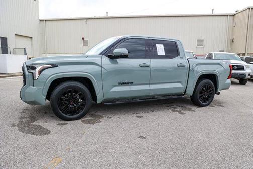 2022 Toyota Tundra SR5