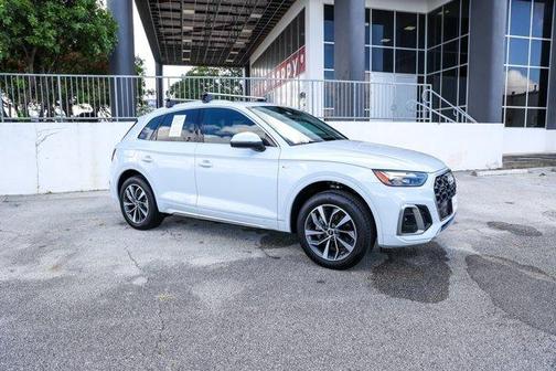 2022 Audi Q5 45 S line Premium Plus